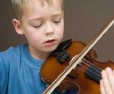 学音乐有助于孩子脑部发育